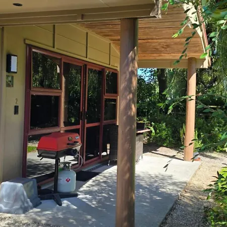 The Rocks Chalets Takaka Exterior photo