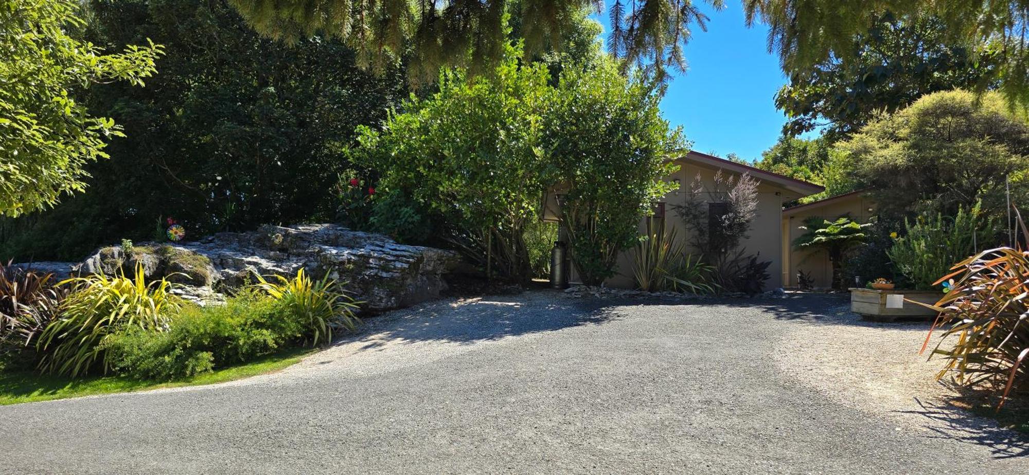 The Rocks Motel Takaka