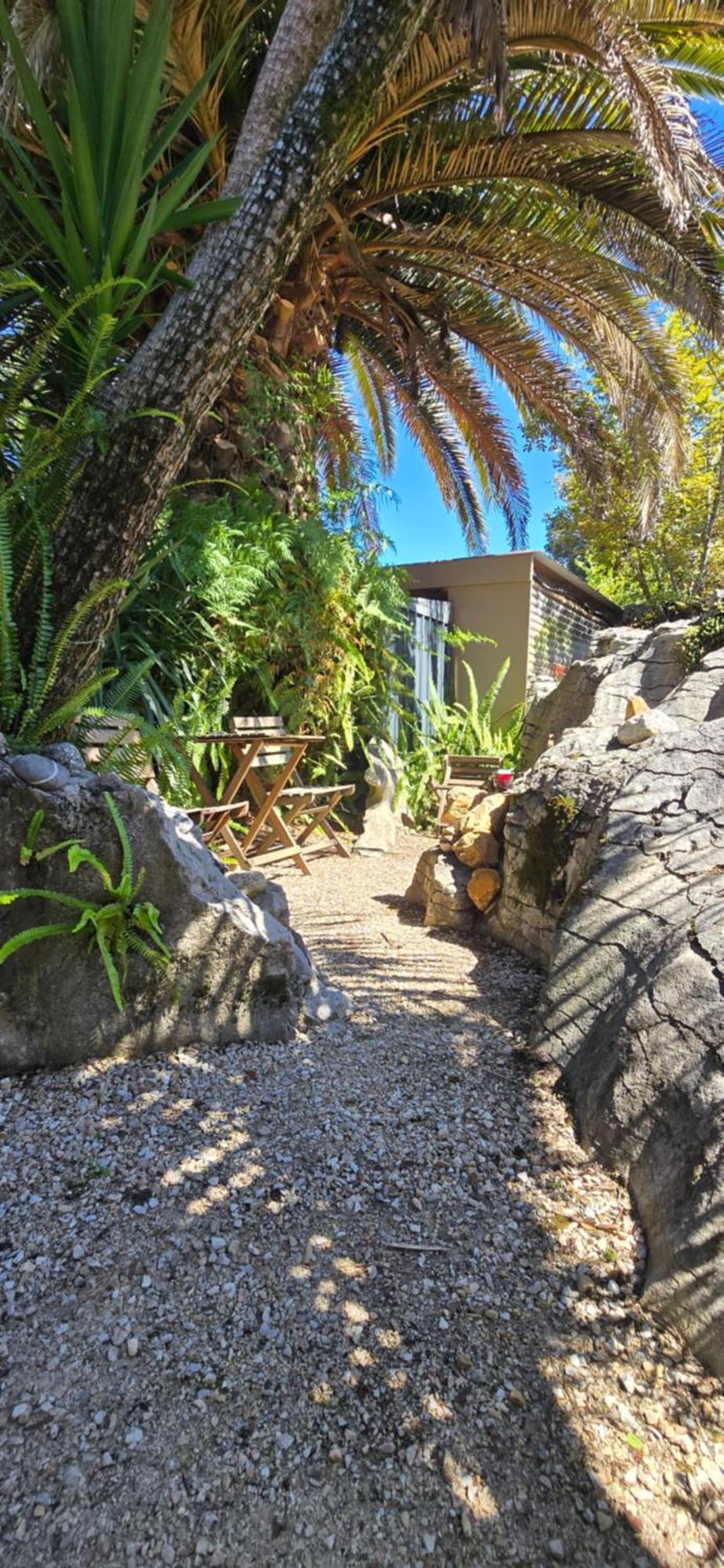 The Rocks Motel 3*